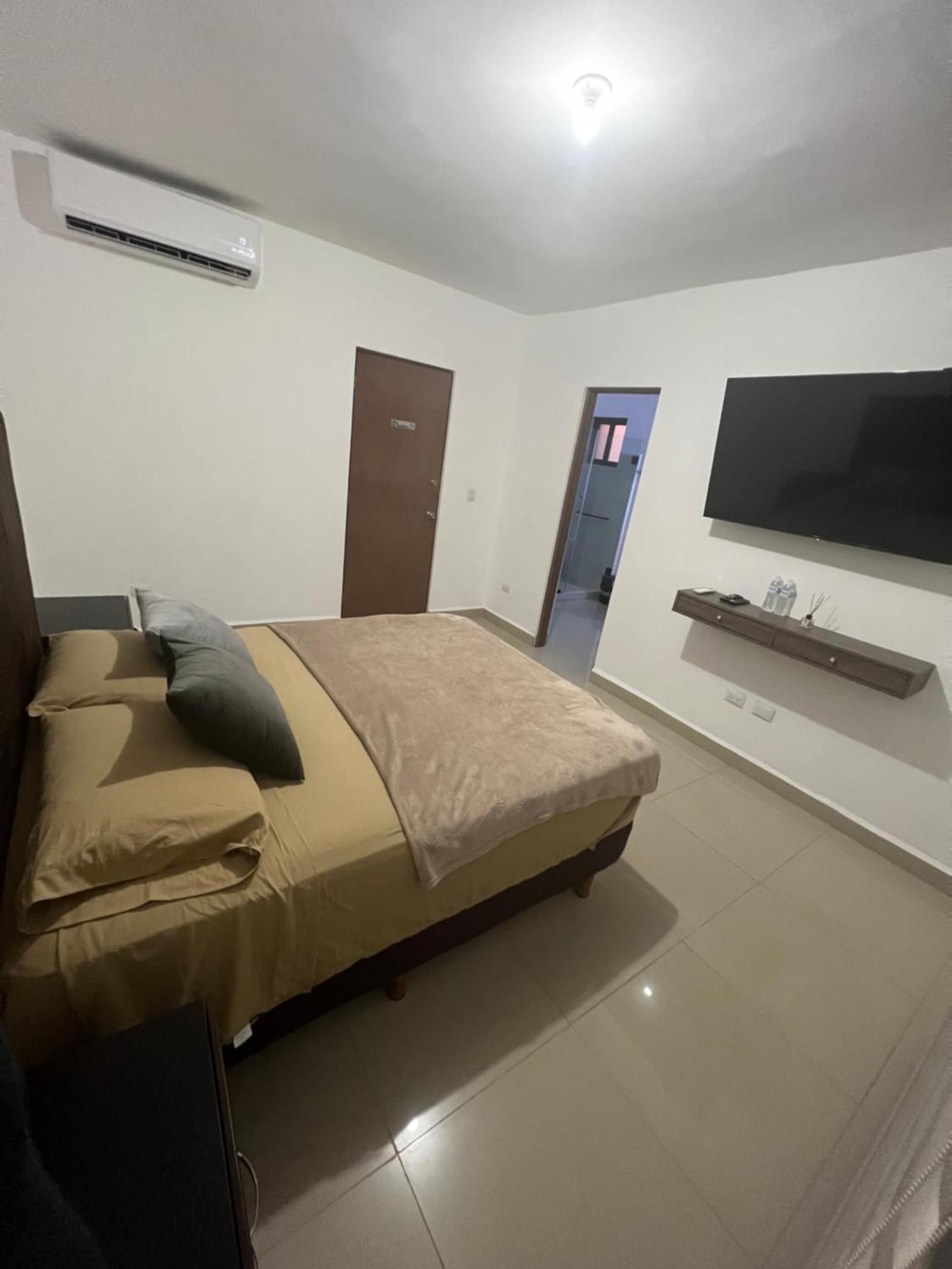 Willa Casa Pardo Monterrey Zewnętrze zdjęcie
